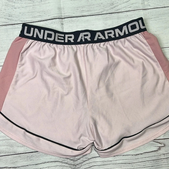 Under Armour shorts size medium athletic - Picture 3 of 4